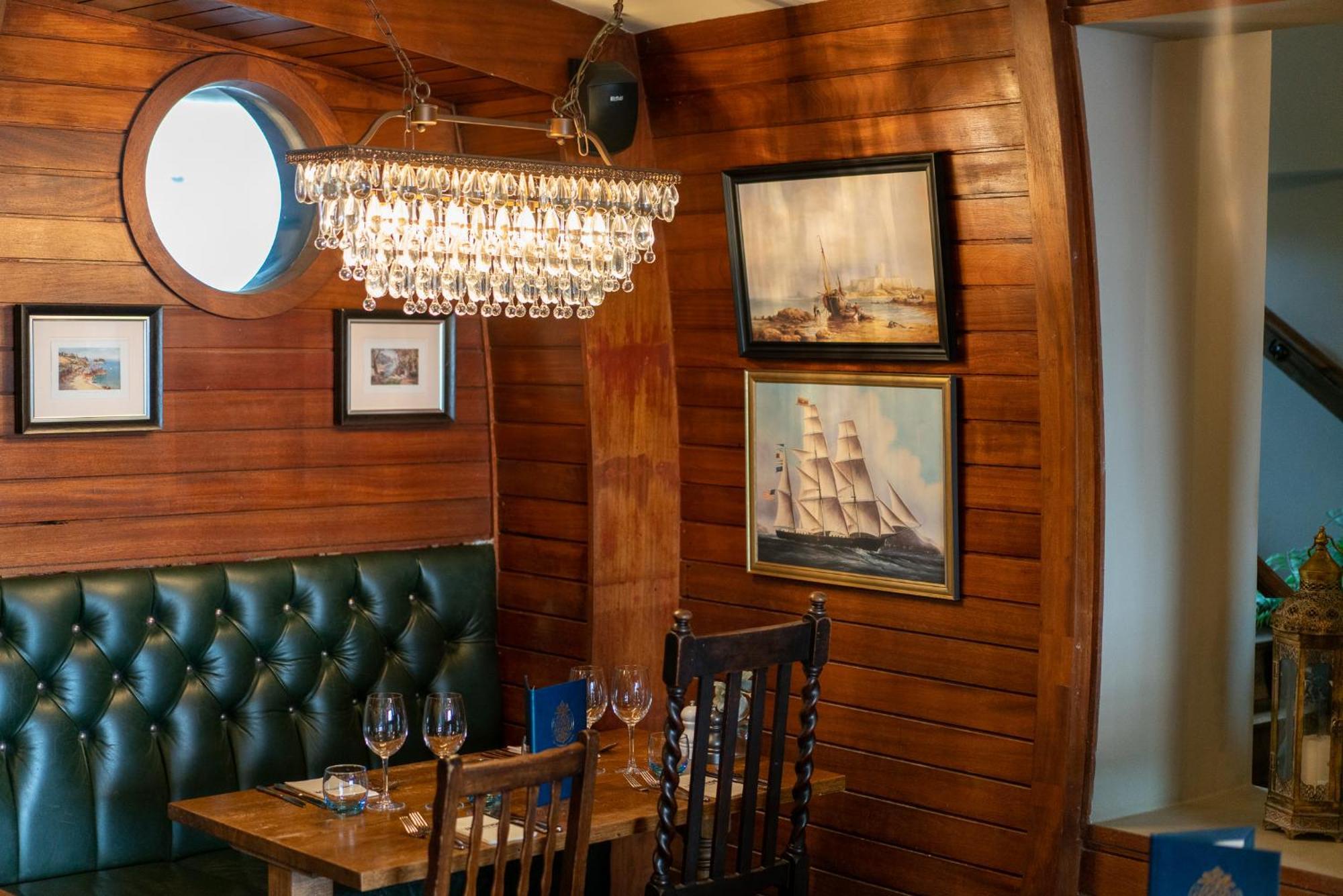 Old Court House Inn St Aubin Dış mekan fotoğraf
