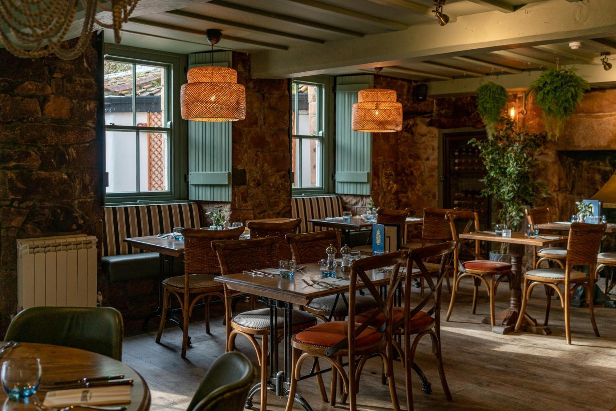 Old Court House Inn St Aubin Dış mekan fotoğraf